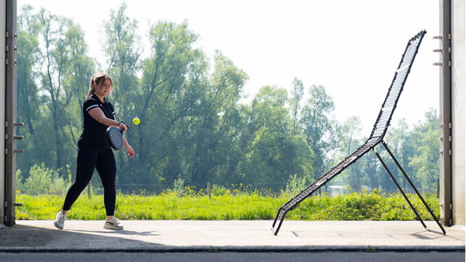 Welche Padel-Schläge kann ich mit dem Smash Padel Rebounder trainieren?
