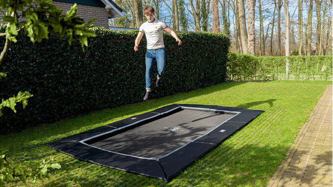 Bodentrampolin oder ebenerdiges Trampolin?