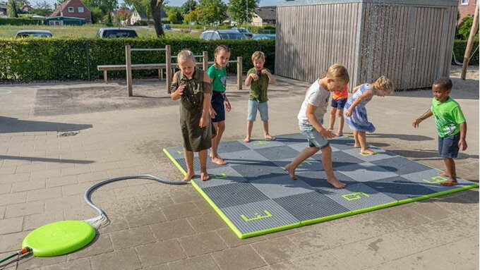 Das Must-have unter den Wasserspielzeugen für den Sommer: der EXIT Sprinqle