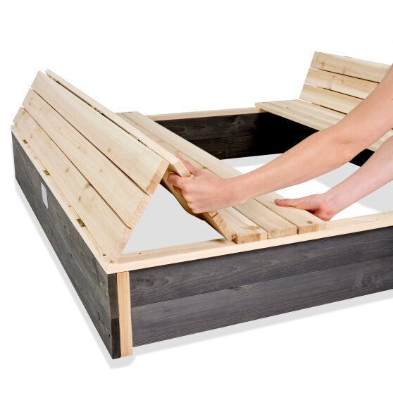 EXIT Aksent Sandkasten aus Holz mit Bänken und Abdeckung für draussen 