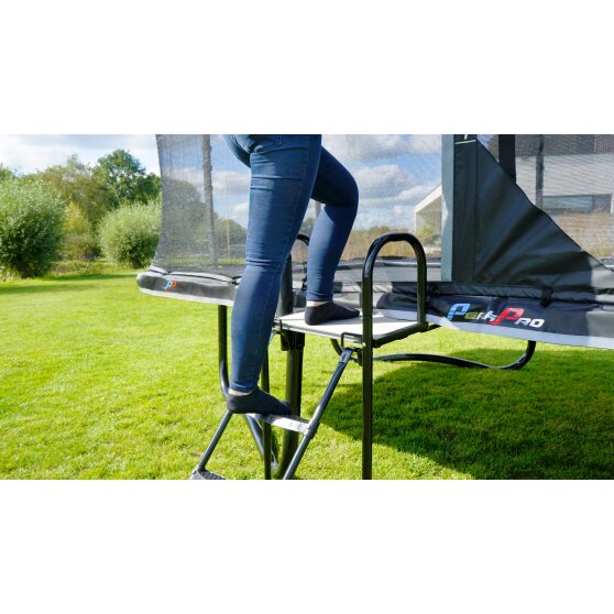 EXIT Trampolinplattform mit Leiter für Rahmenhöhen von 95-110cm